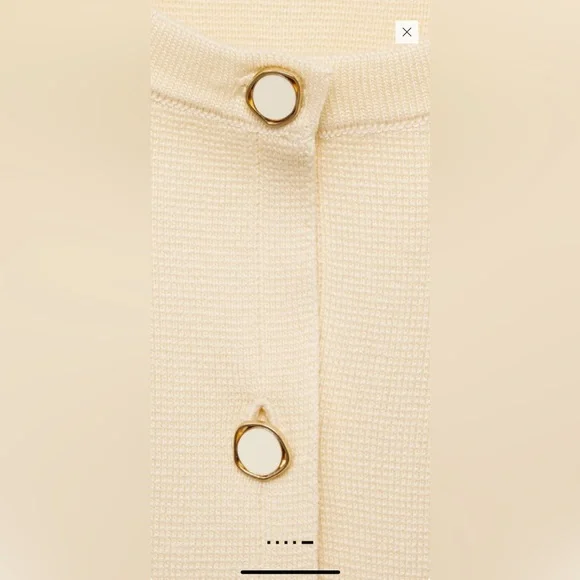 NWOT Mango Fine Knit Vest w Buttons XS - Picture 6 of 7